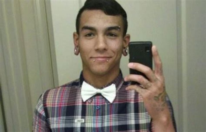 Andre Fili Ears – What Do They Look Like? Details About The MMA Fighter