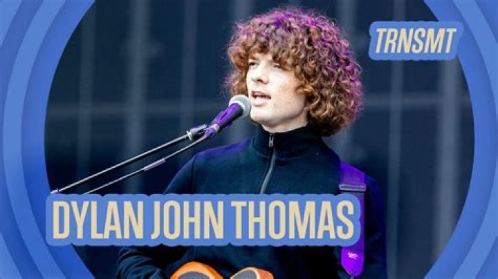 
Dylan John Thomas Height, Weight, Net Worth, Age, Birthday, Wikipedia, Who, Nationality, Biography 