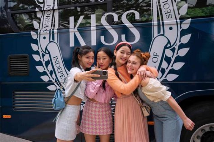 Is Kiss A Real School In Korea? XO Kitty Filming Locations