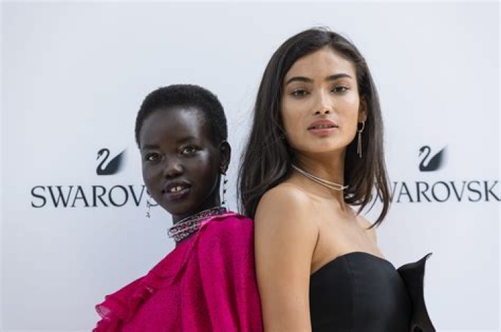 
Kelly Gale Height, Weight, Net Worth, Age, Birthday, Wikipedia, Who, Nationality, Biography 