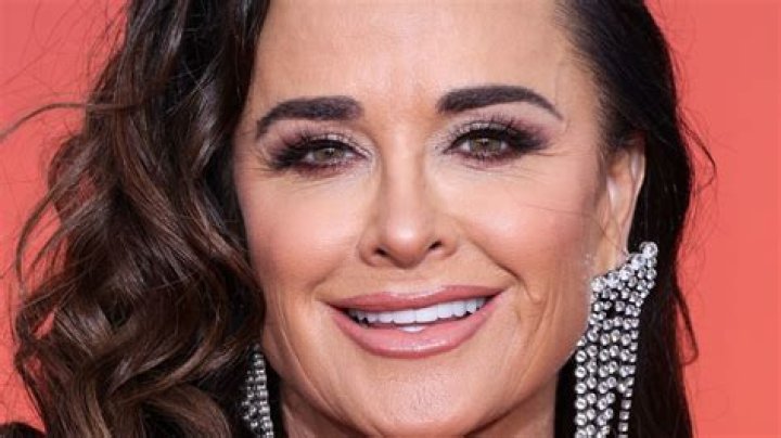 
Kyle Richards Denies Consuming Ozempic For Weight Loss 