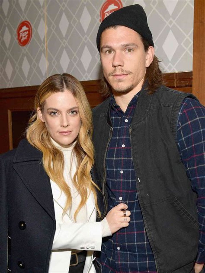 
Riley Keough Husband Ben Smith-Petersen And Family Members 
