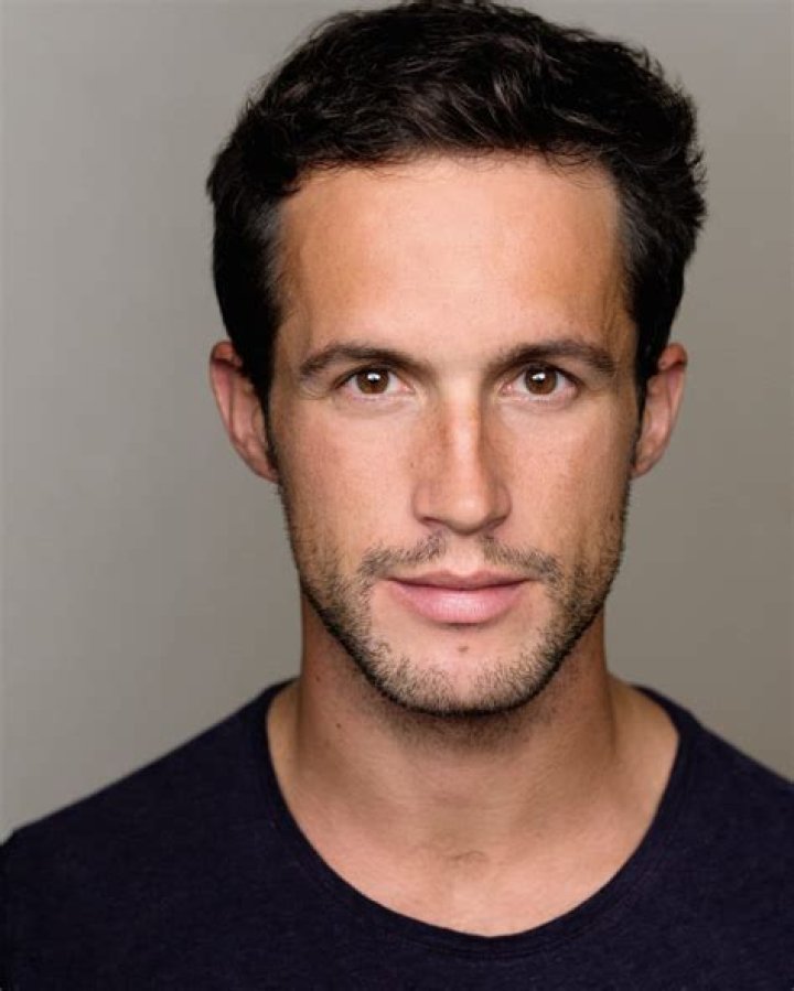 
Rob Heaps Height, Weight, Net Worth, Age, Birthday, Wikipedia, Who, Nationality, Biography 