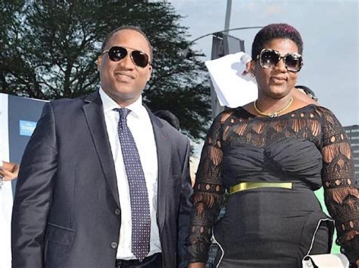 
Shauwn Mkhize Husband: Is She Married Lawrence Masala Mulaudzi? 