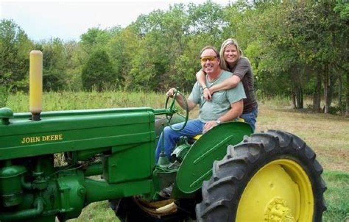 
What Happened To Nikki Goeser’s Husband? Her Wikipedia Bio & Age Revealed 