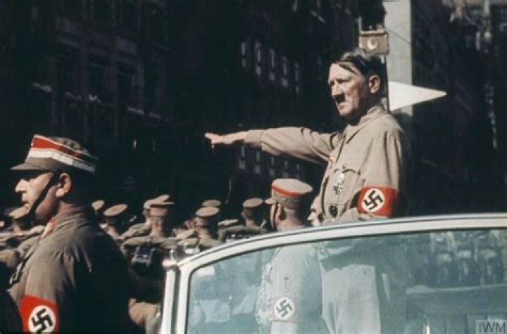 
Who is Zillay Khan? University of Illinois physicist tweets “Hitler was right” 